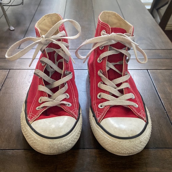 Converse Shoes - High Top Red Converse